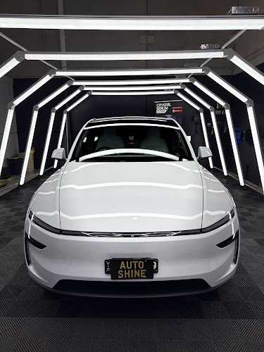 Auto Shine Crew Car Detailing Studio , Ceramic Coating, Window Tint And Electronic Automotive Upgrades in Dandenong South