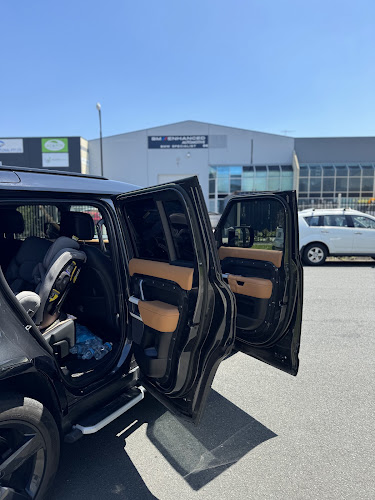 Guru Customs in Epping