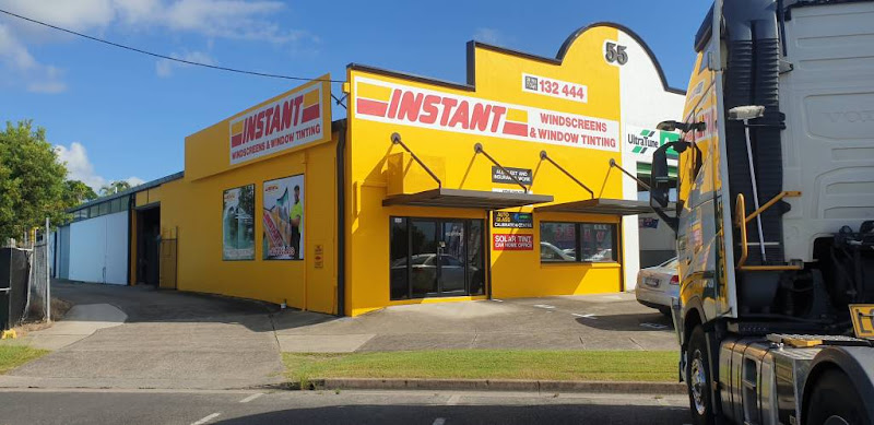 Instant Windscreens Cairns - Repairs & Tinting in Parramatta Park