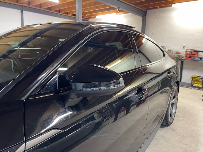 Shabani Kustom Tinting in Hume