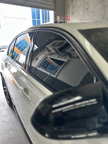 Tint Lab in Braybrook